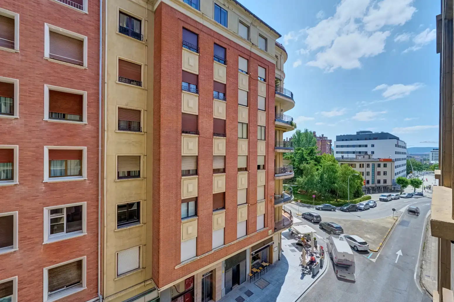 Vista exterior de Pis en venda en  Pamplona / Iruña amb Calefacció, Parquet i Traster