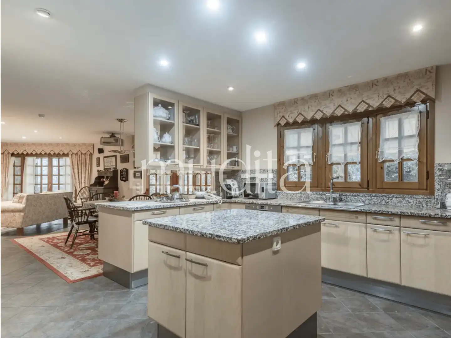 Cocina de Casa o chalet en venta en Seva con Calefacción, Jardín privado y Terraza