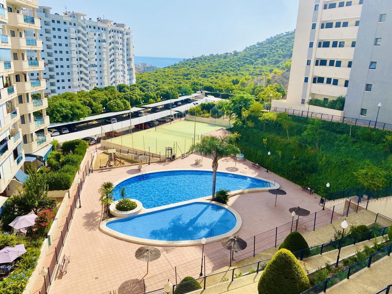 Piscina de Apartament de lloguer en Villajoyosa / La Vila Joiosa amb Calefacció, Terrassa i Moblat