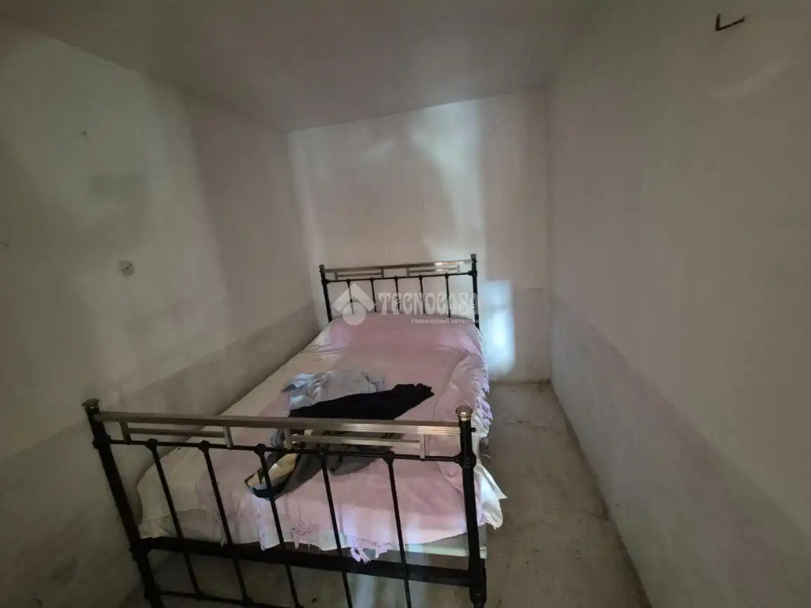 Dormitori de Finca rústica en venda en Sigüenza amb Calefacció i Moblat