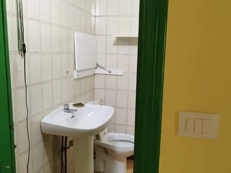 Bany de Local de lloguer en Allariz