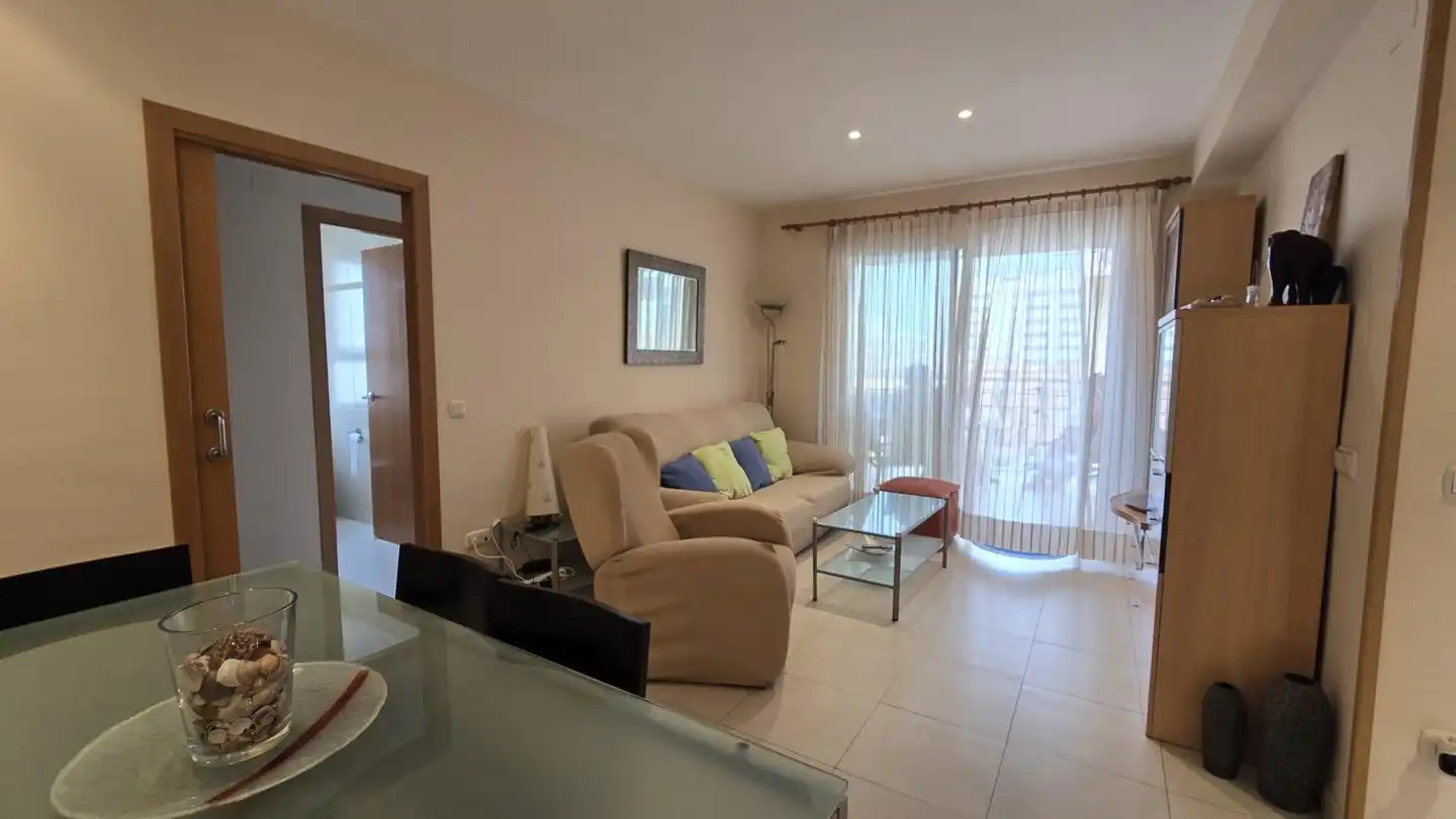 Sala de estar de Apartamento de alquiler en Gandia con Terraza, Amueblado y Piscina comunitaria