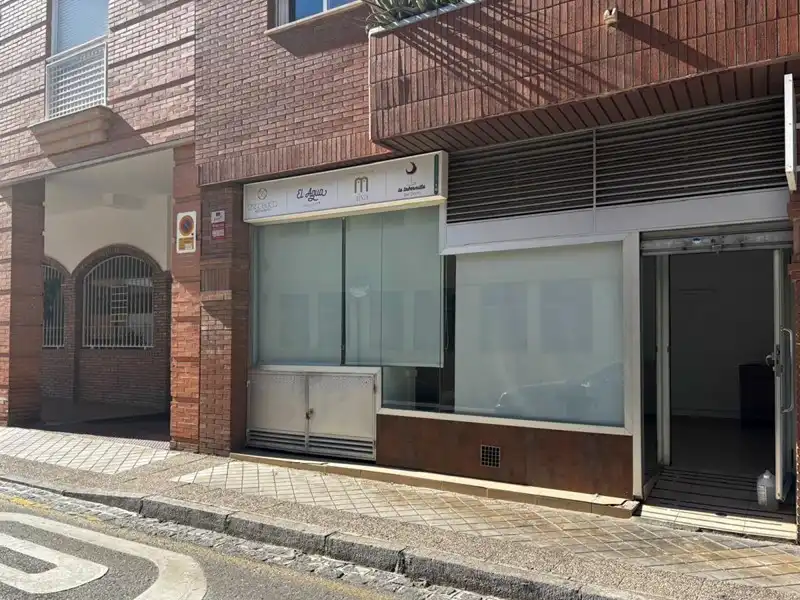 Local comercial en venda a Calle Torre Quebrada 8, imagen 2