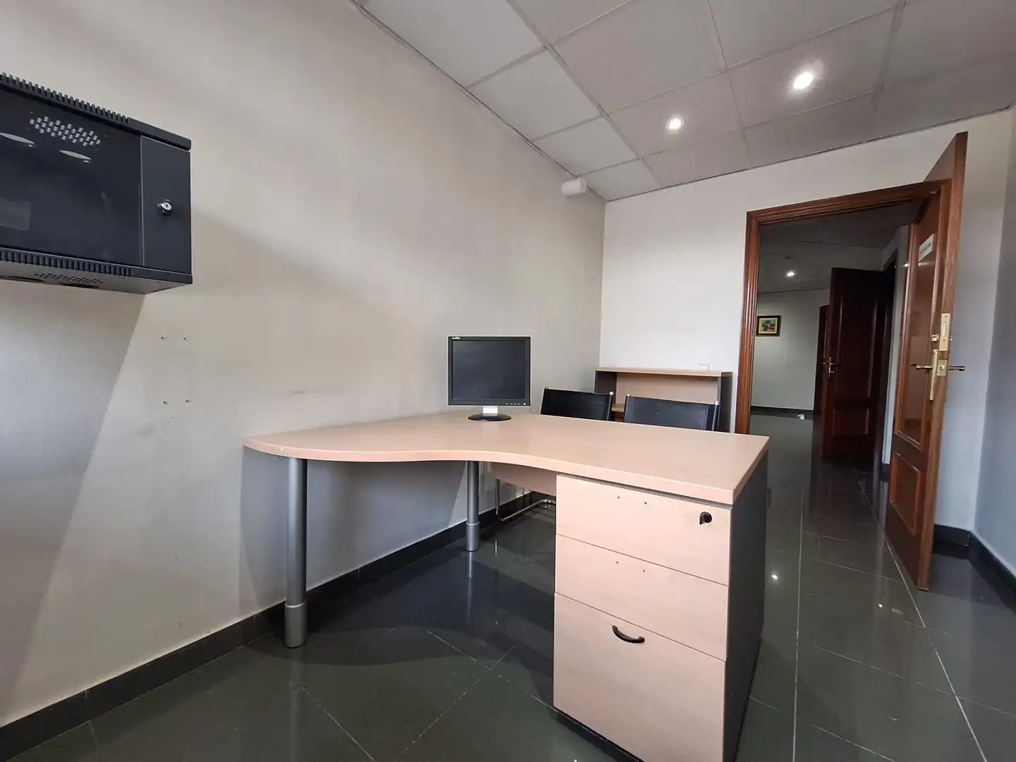 Office for rent in Barberà del Vallès  with Air Conditioner, Heating and Storage room