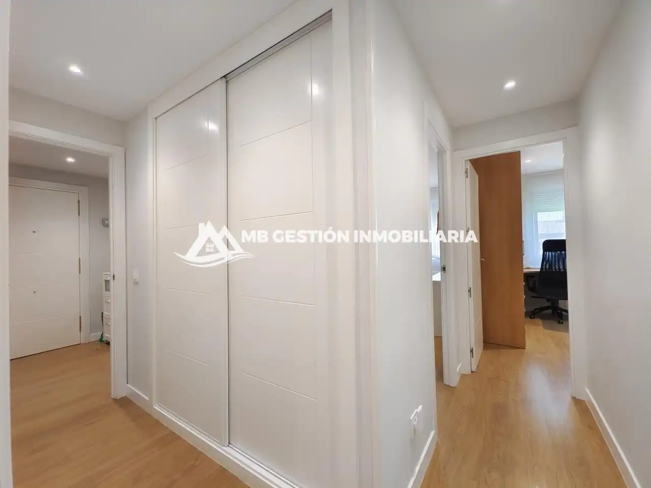 Habitación de Piso en venta en Fuenlabrada con Aire acondicionado, Calefacción y Jardín privado