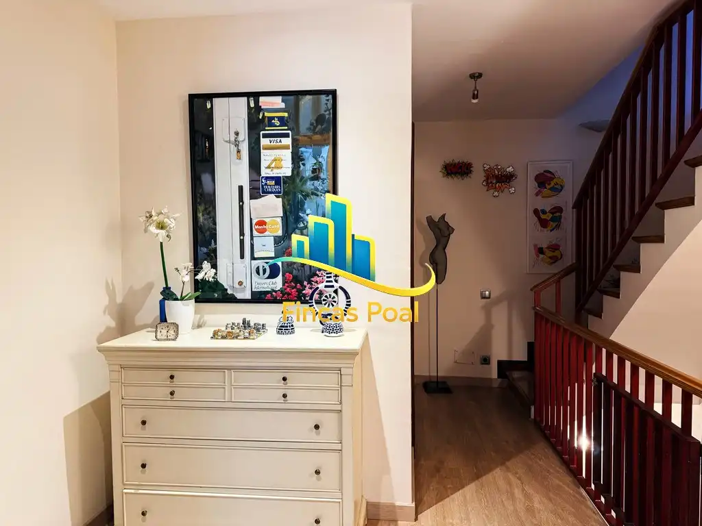 Piscina de Casa adosada en venta en Sant Just Desvern con Calefacción, Jardín privado y Piscina comunitaria