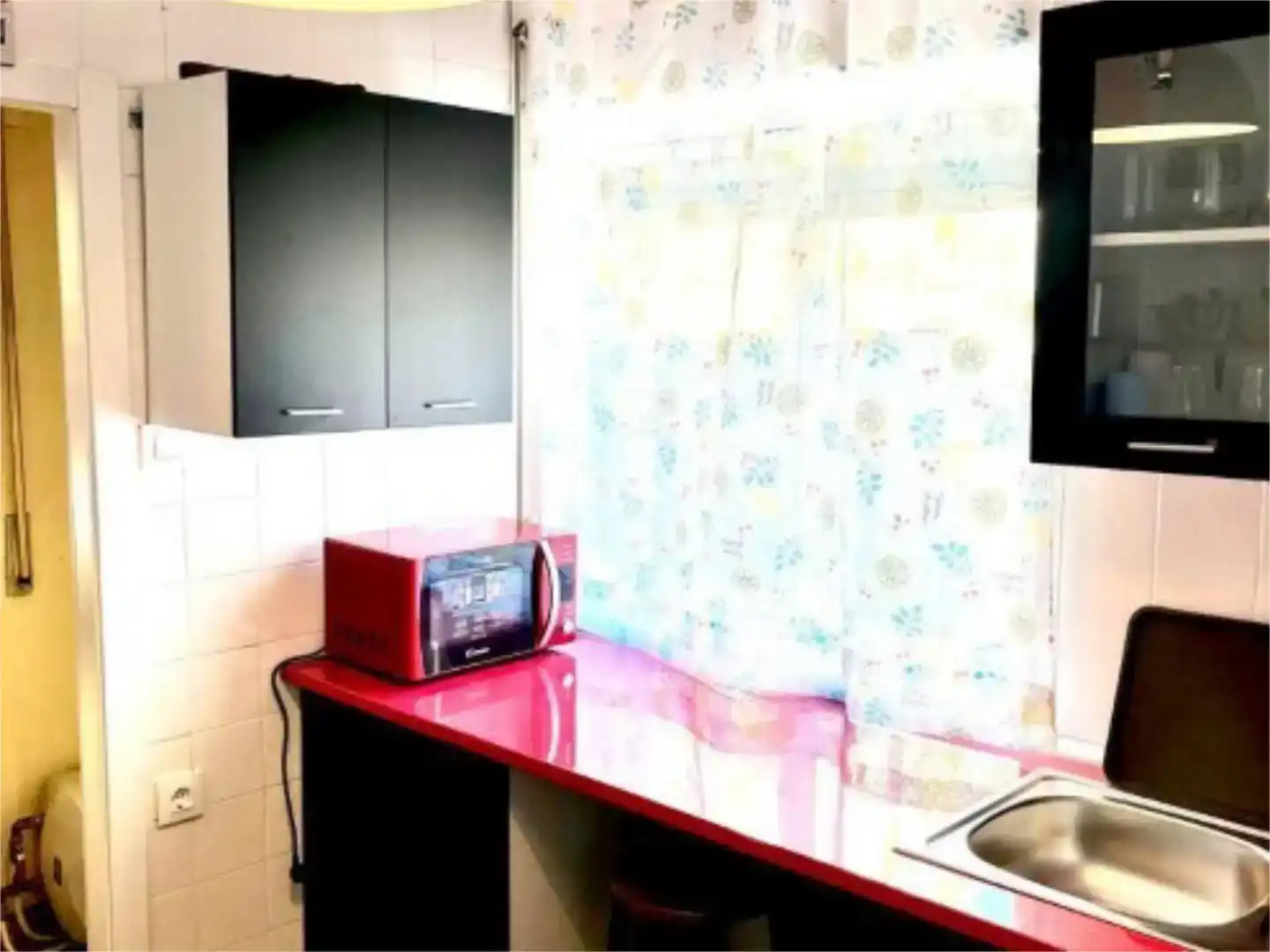 Cocina de Planta baja de alquiler en Robleda con Jardín privado, Trastero y Amueblado