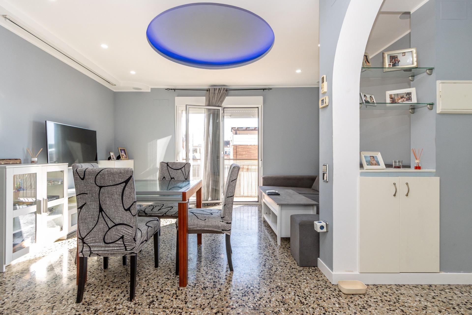 Comedor de Piso en venta en Sabadell con Aire acondicionado, Calefacción y Terraza