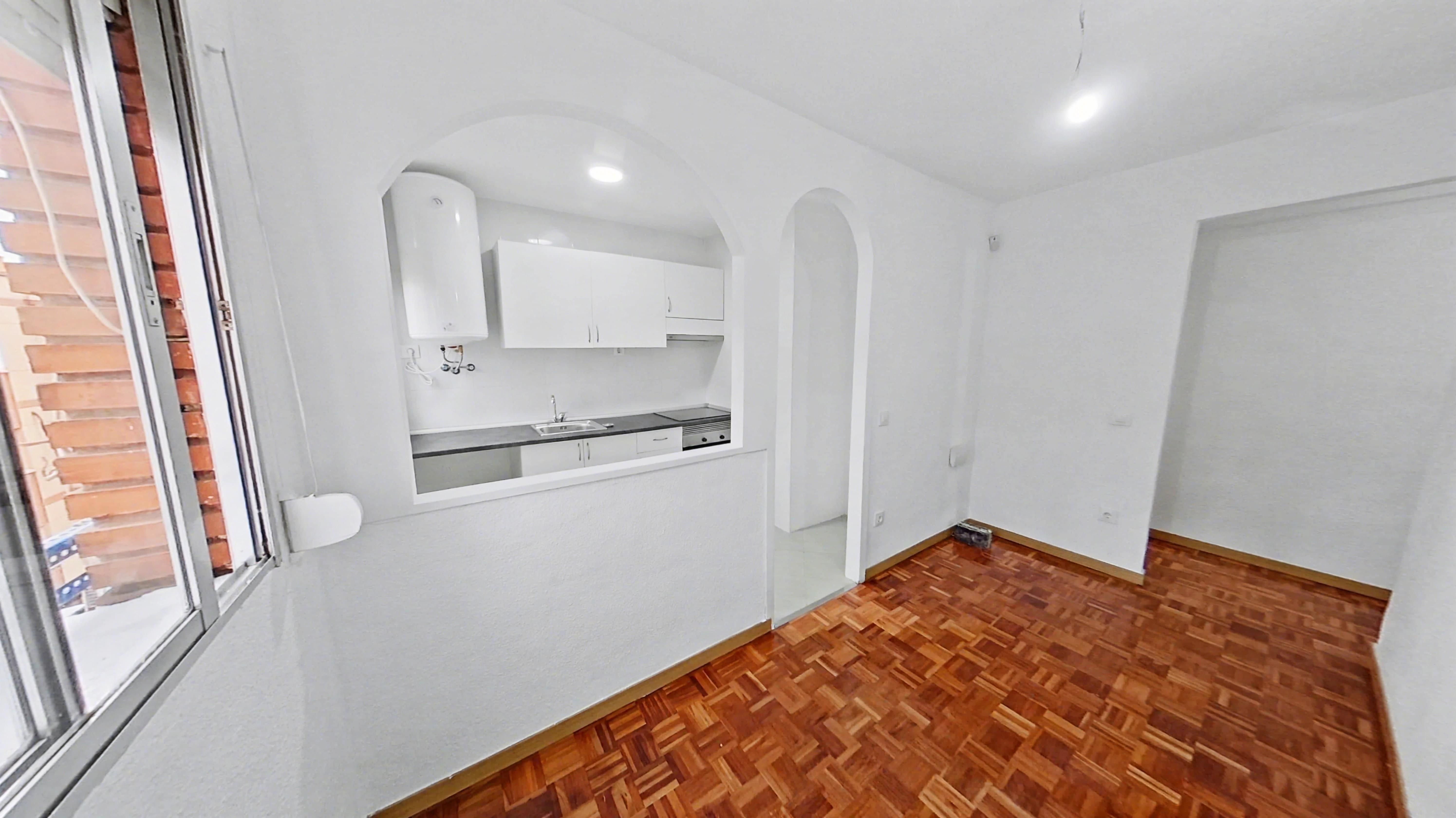 Kitchen of Flat to rent in  Madrid Capital  with Oven and Pets allowed