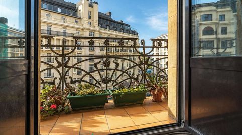 Foto 3 de Piso en venta en Zubieta Kalea, Área Romántica, Donostia - San Sebastián