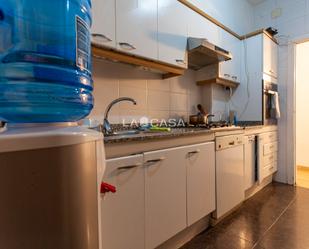 Kitchen of Flat for sale in L'Hospitalet de Llobregat  with Heating and Balcony