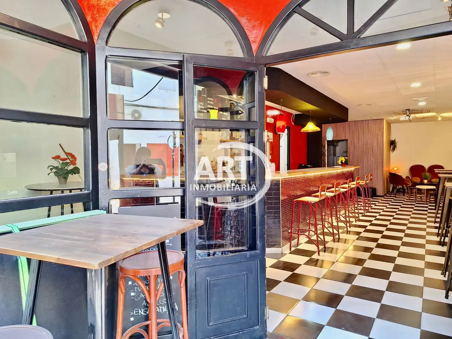 Commercial properties for sale in Bétera  with Air Conditioner and Furnished