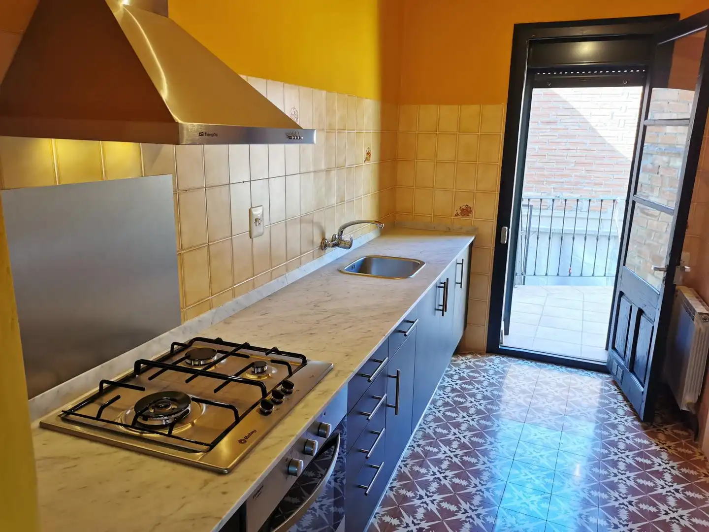 Kitchen of Detached homes for sale in Linyola