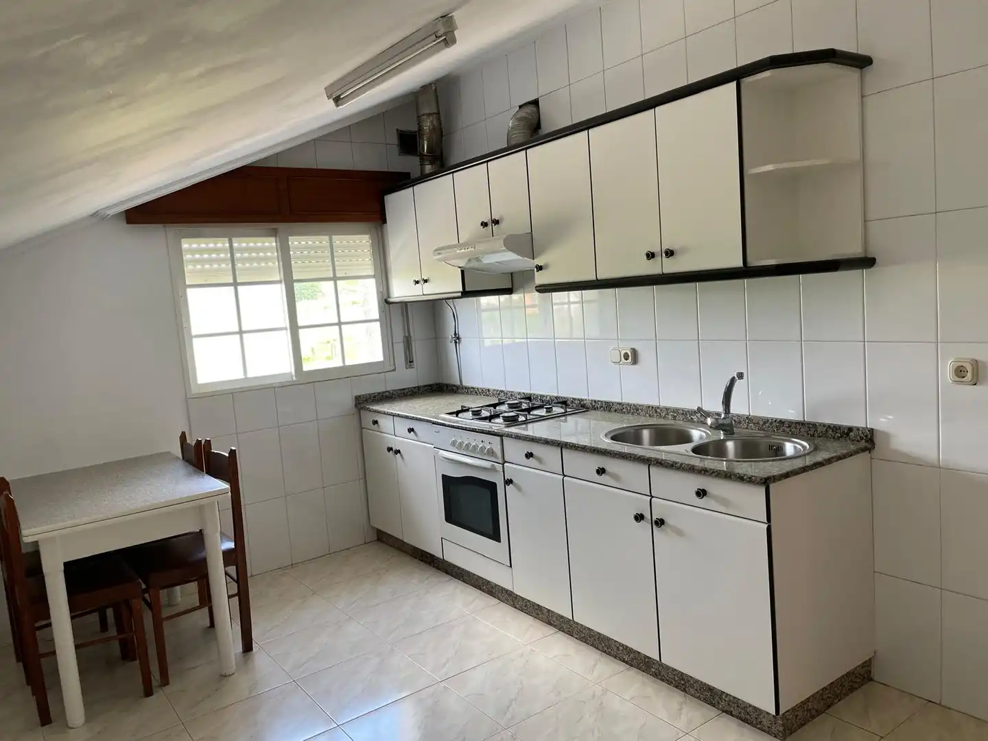 Cocina de Casa o chalet en venta en Meis con Calefacción, Parquet y Terraza