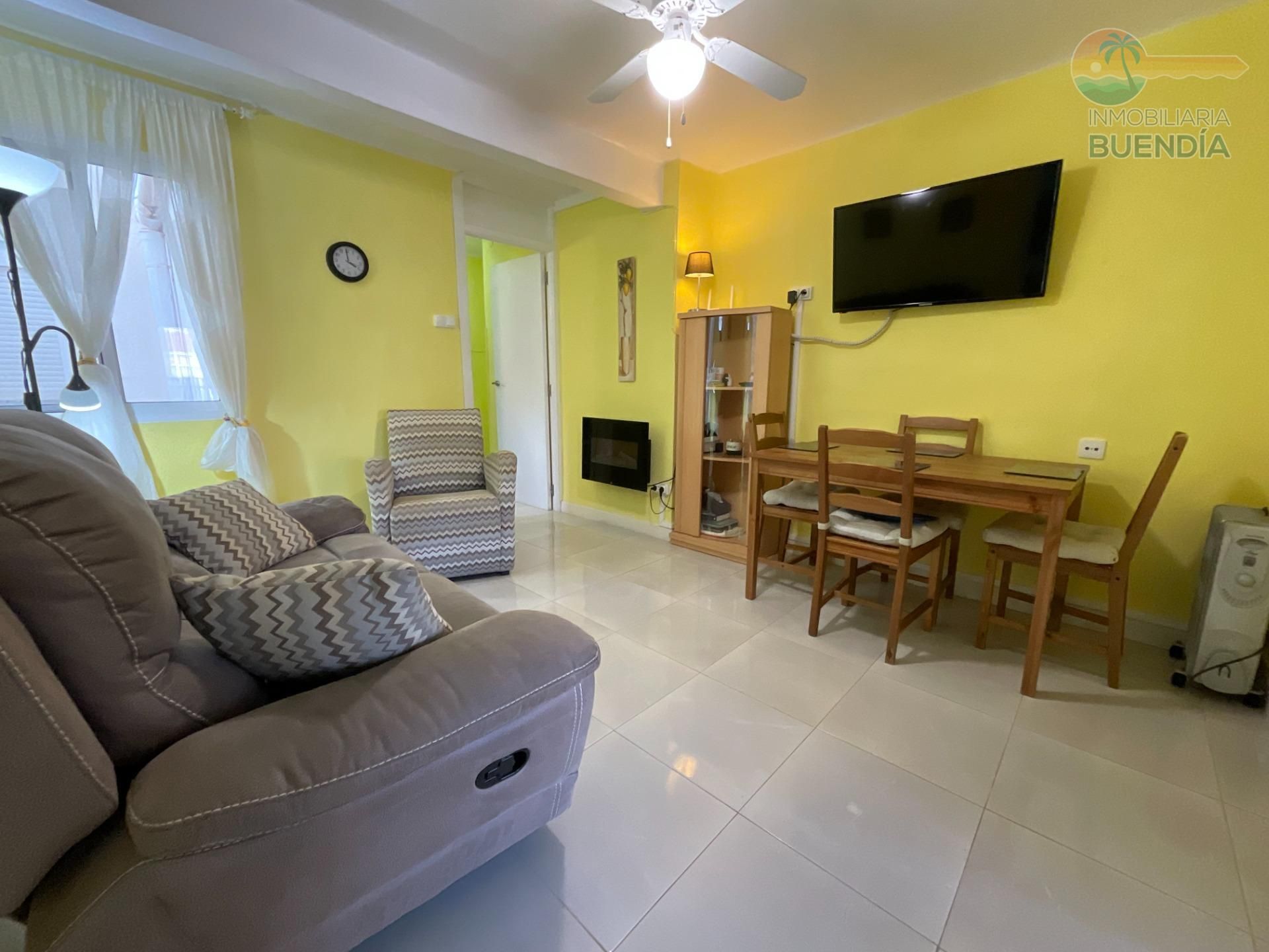 Sala d'estar de Apartament en venda en Mazarrón amb Calefacció i Terrassa