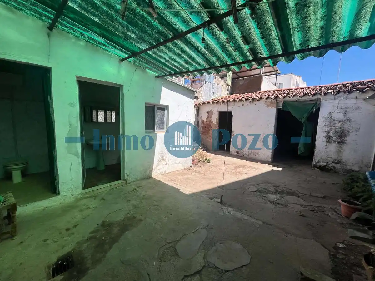 House for sale in Almendralejo, imagen 3