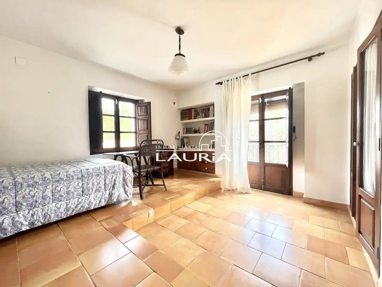 Vista exterior de Casa o chalet en venta en San Antonio de Benagéber con Aire acondicionado, Calefacción y Jardín privado