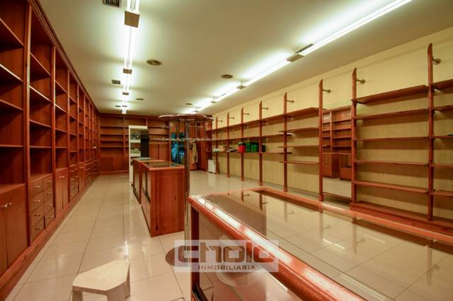 Local comercial en Alquiler en Paradai