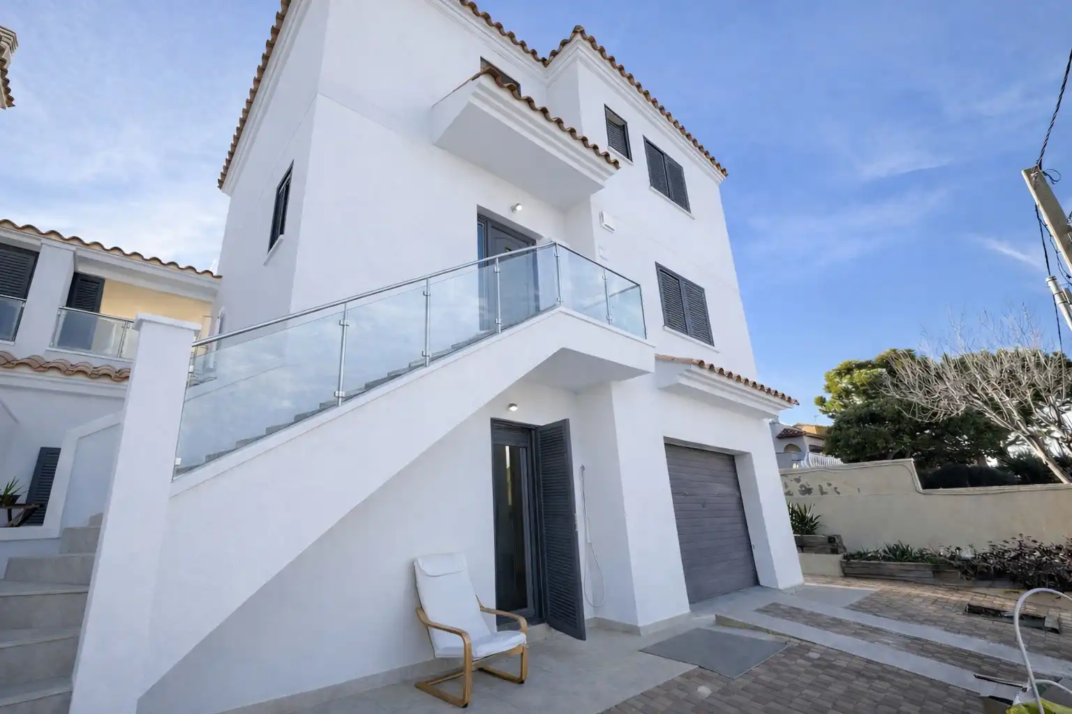 Vista exterior de Casa o chalet en venta en Sitges con Calefacción, Jardín privado y Parquet