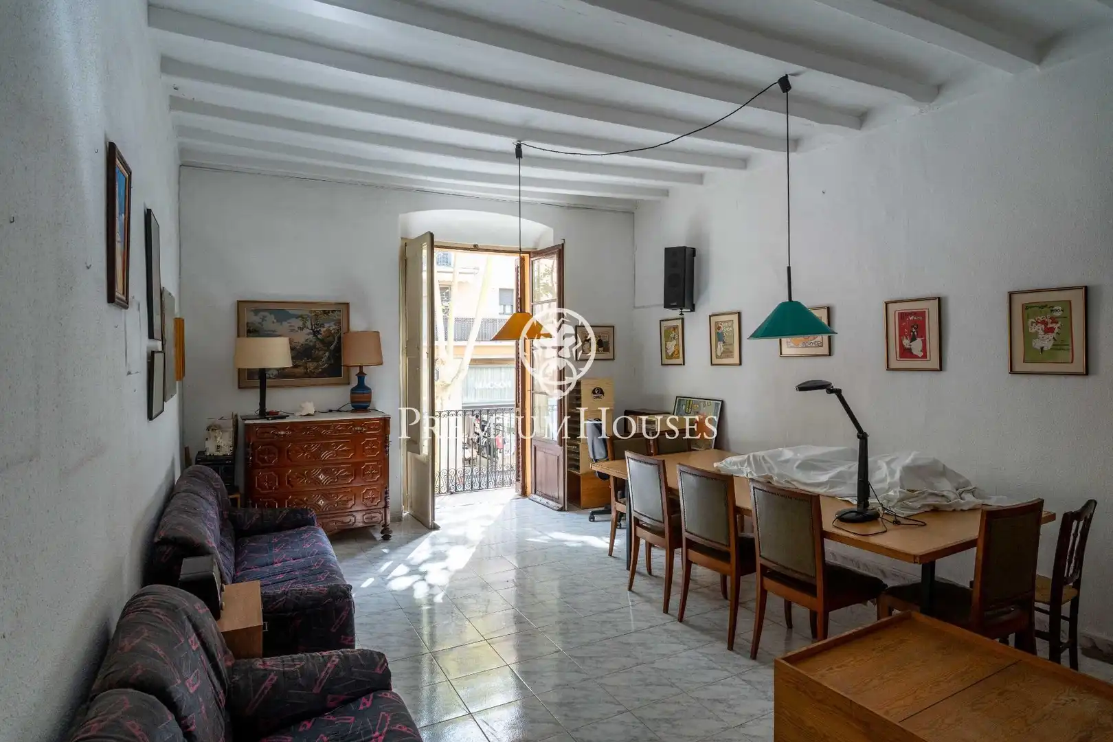 Sala de estar de Edificio en venta en Vilanova i la Geltrú