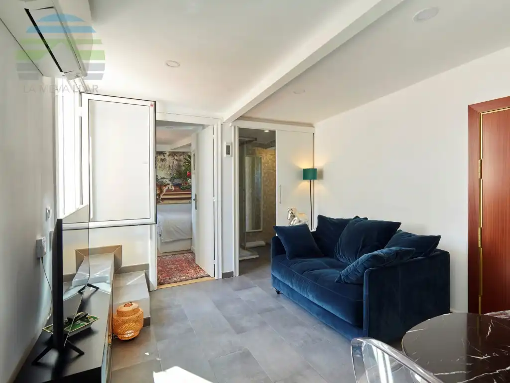 Bedroom of Attic for sale in Barcelona  with Air Conditioner and Terrace