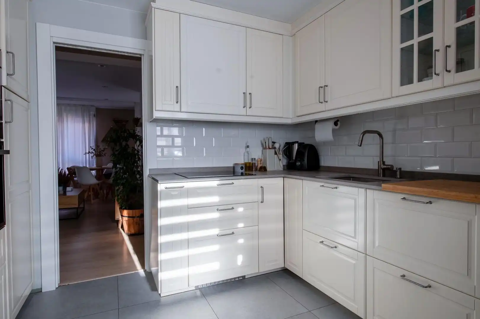 Cocina de Piso en venta en Oviedo  con Calefacción y Amueblado