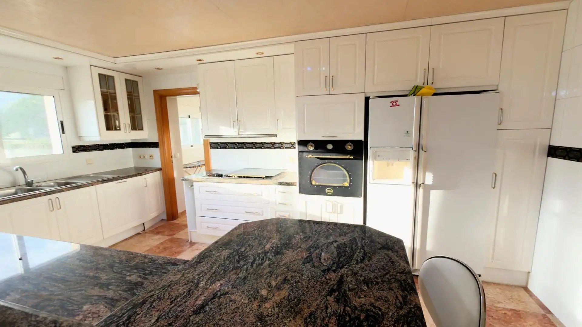 Cocina de Casa o chalet en venta en La Nucia con Aire acondicionado, Jardín privado y Terraza