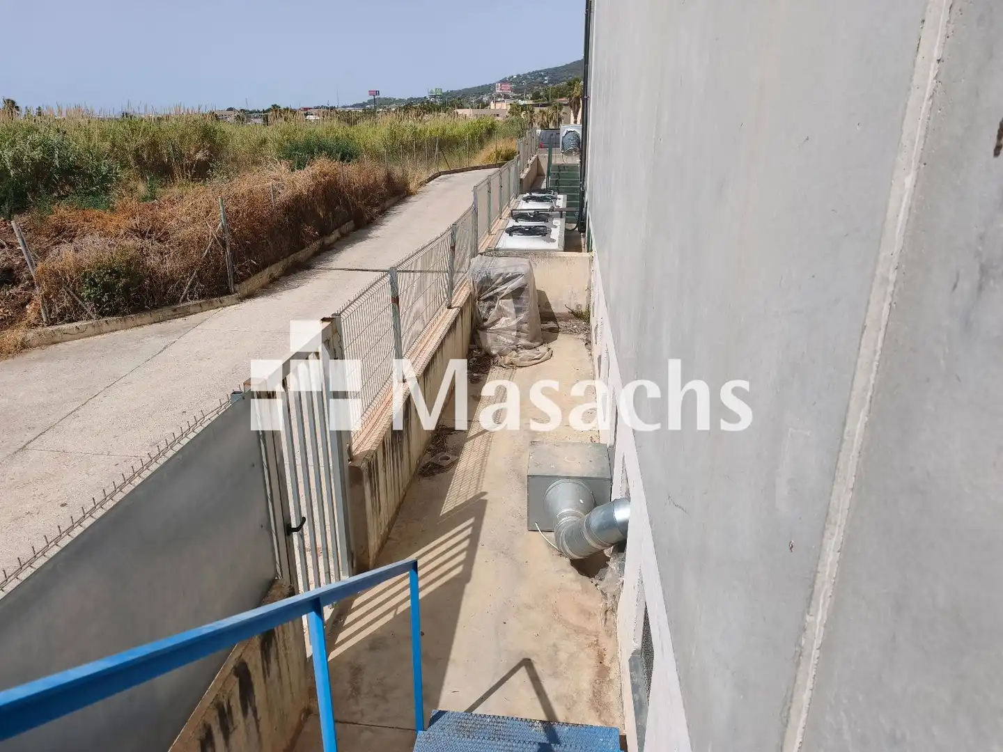 Außenansicht von Fabrikhallen zur Miete in Vilassar de Mar