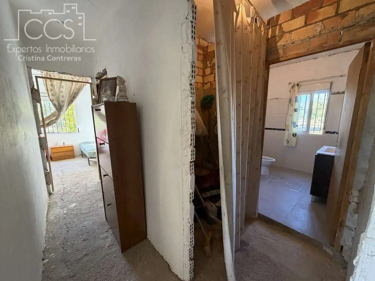 Casa rústica amb piscina en venda a Pilas, imagen 9