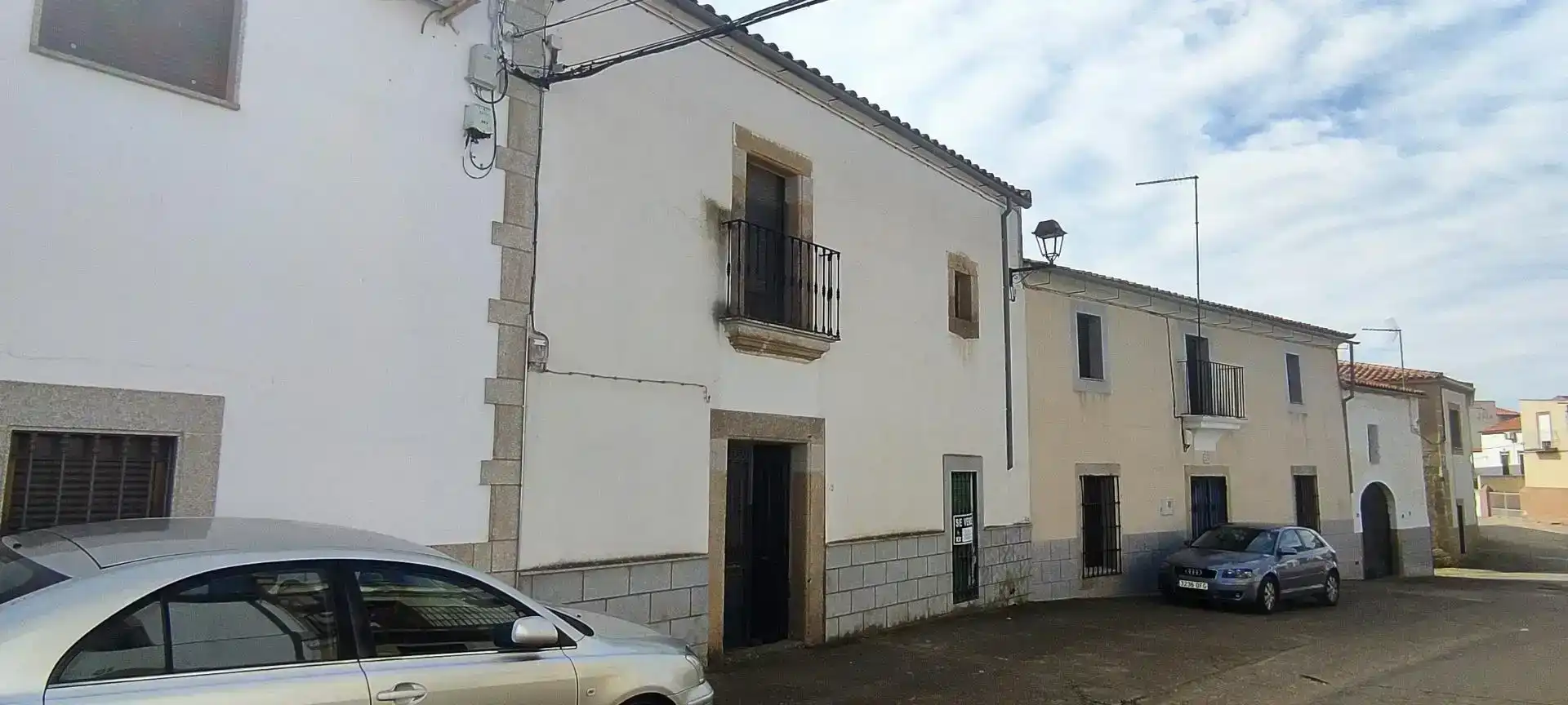 Außenansicht von Wohnung zum Verkauf in Torremocha mit Privatgarten und Balkon