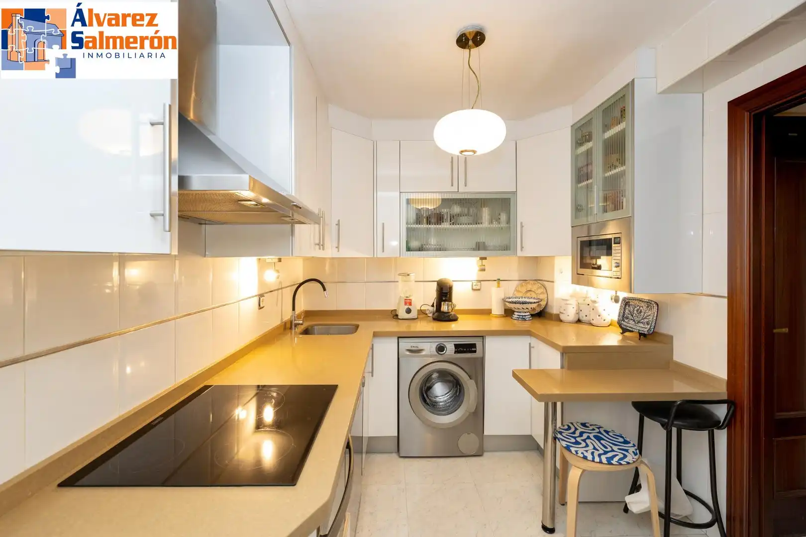 Kitchen of Flat for sale in Granada  with Balcony