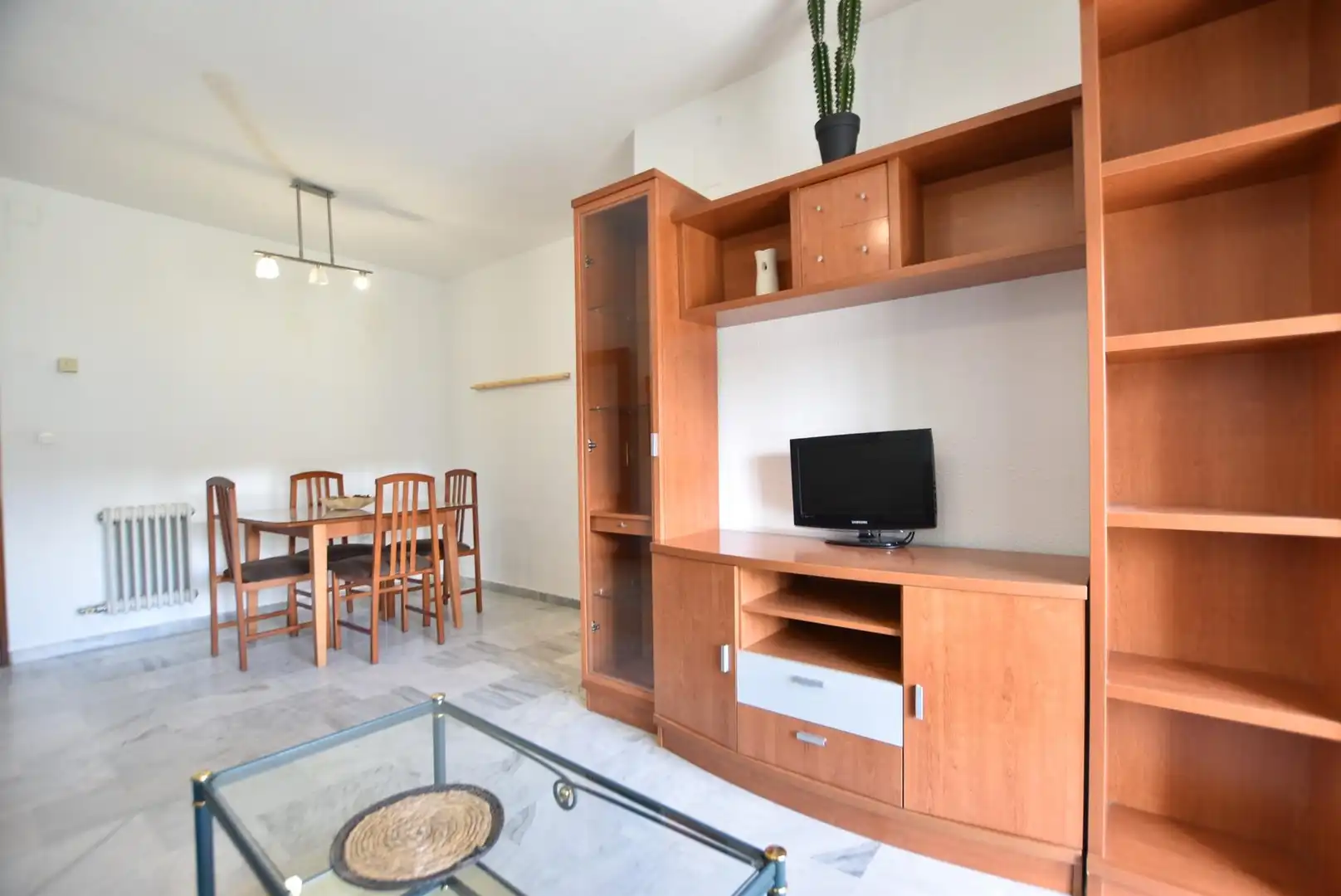 Wohnzimmer von Wohnung zur Miete in Granada mit Heizung, Möbliert und Balkon