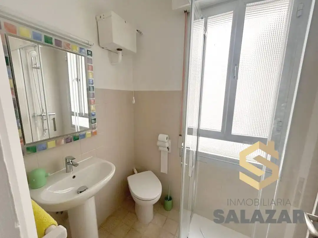 Baño de Piso de alquiler en Bilbao  con Calefacción