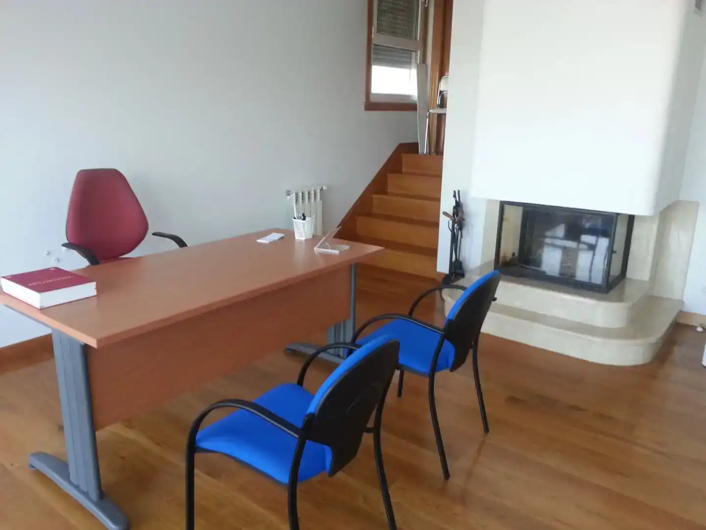 Casa adosada per a compartir en A Coruña Capital  amb Parquet, Traster i Moblat