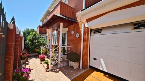Foto 2 de Casa adosada en venta en Las Américas, Parla