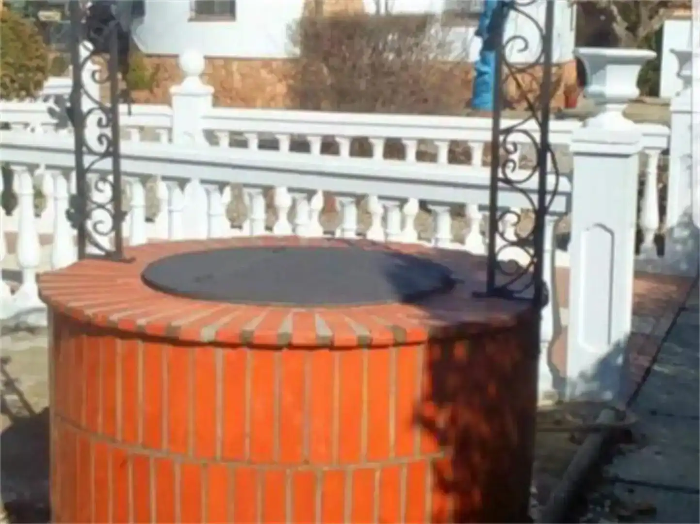 Vista exterior de Finca rústica en venda en Guadix amb Aire condicionat, Jardí privat i Piscina