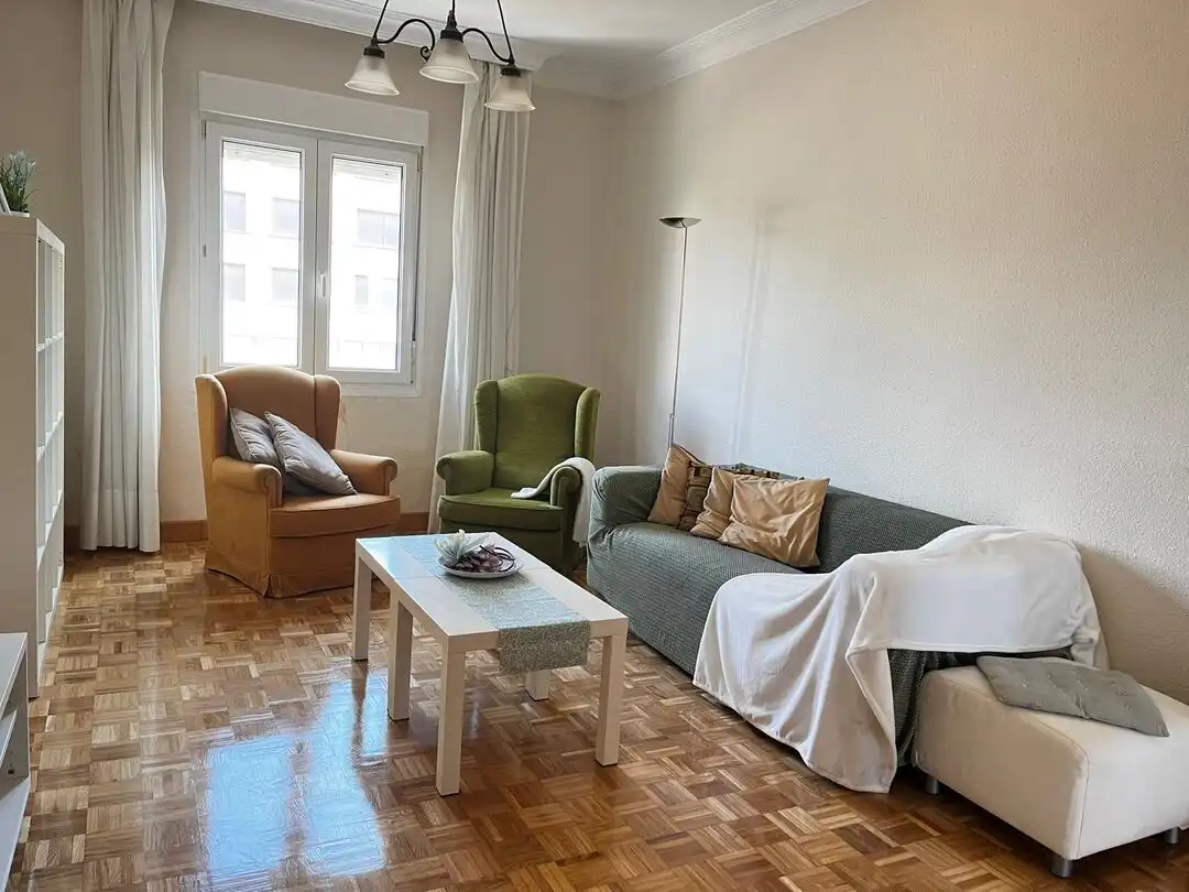 Sala de estar de Piso en venta en  Pamplona / Iruña con Calefacción