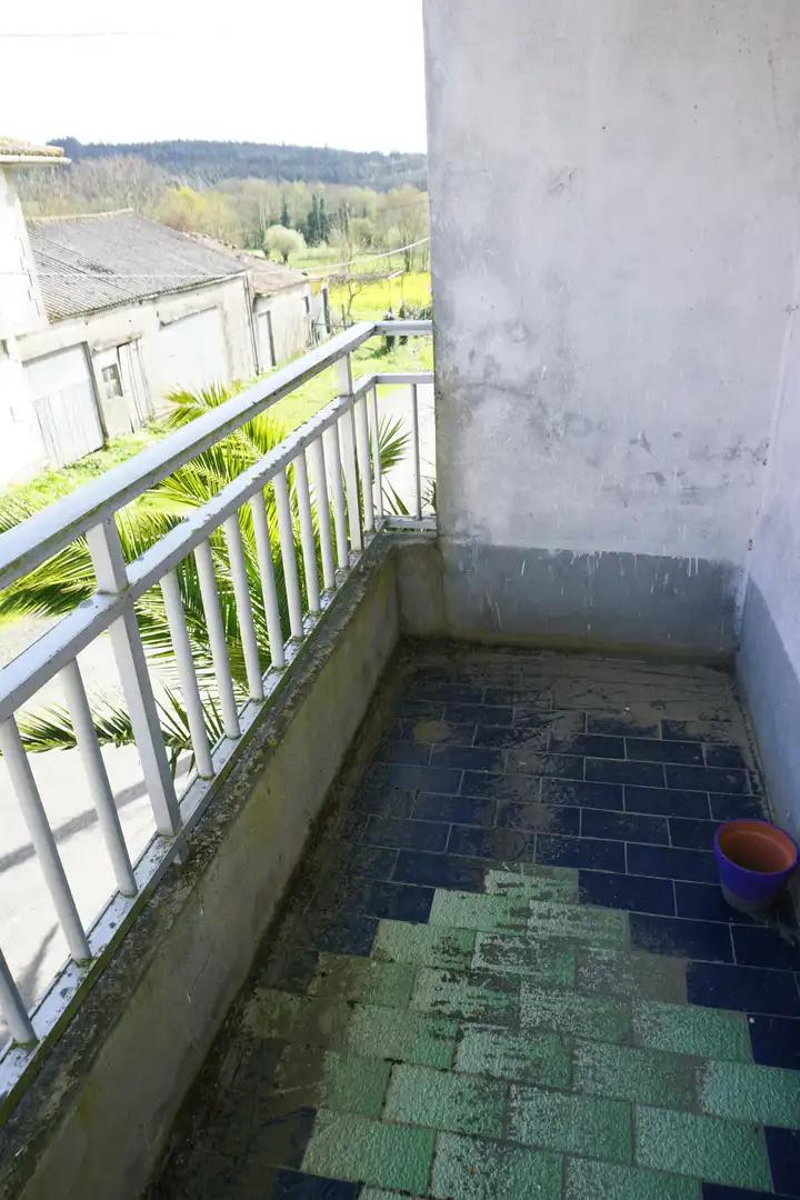 Terrassa de Casa o xalet en venda en Melide amb Jardí privat