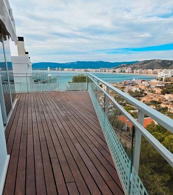 Casa o xalet en venda a Calle de la Serra Mariola, 150, El Faro