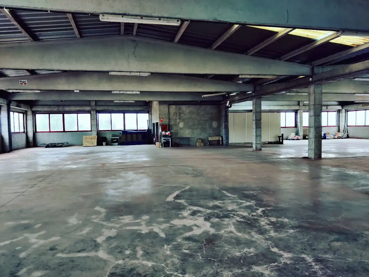 Nau industrial de lloguer en Castelldefels