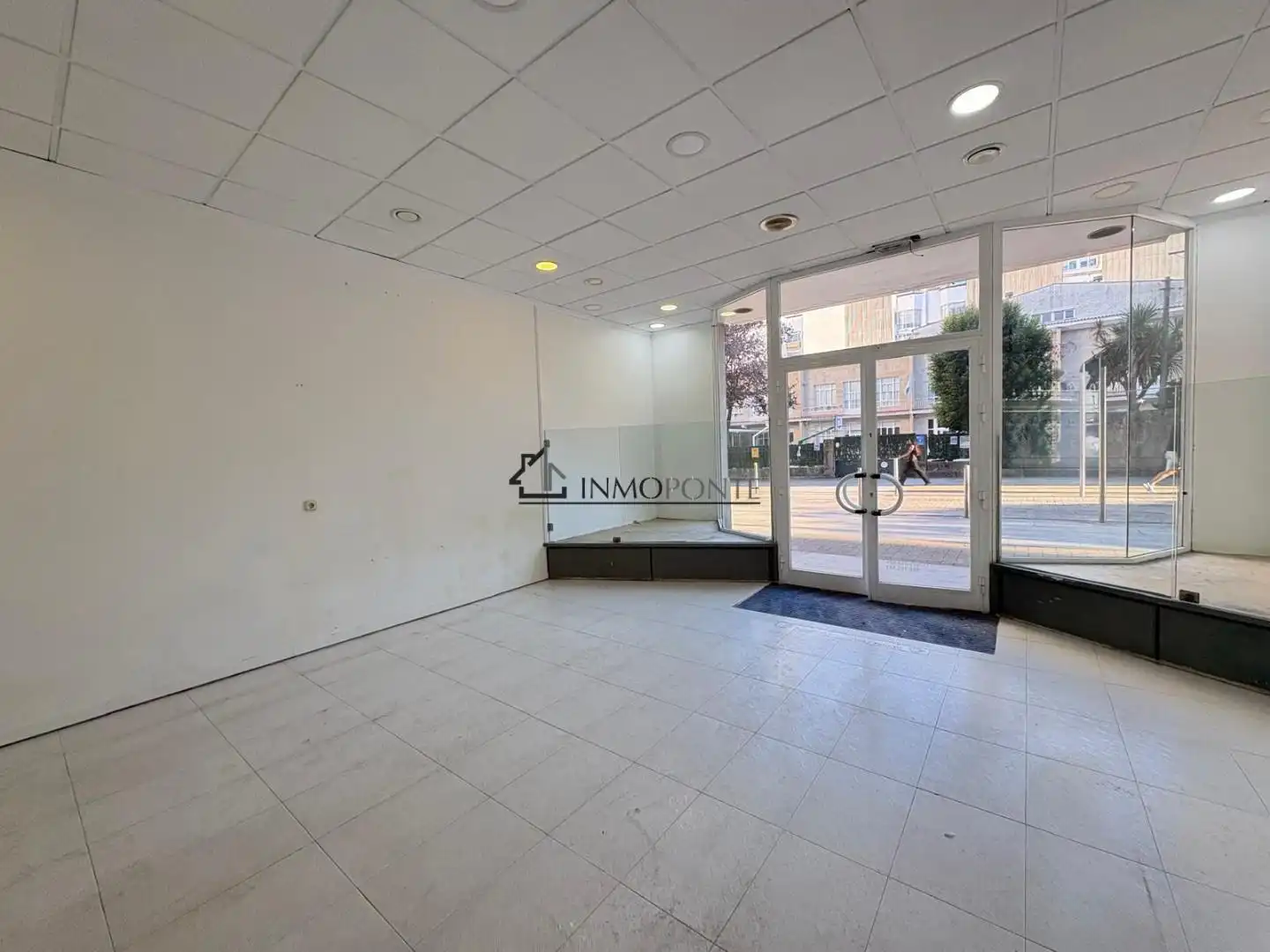 Local comercial de lloguer a Zona de Plaza de Barcelos, imagen 3