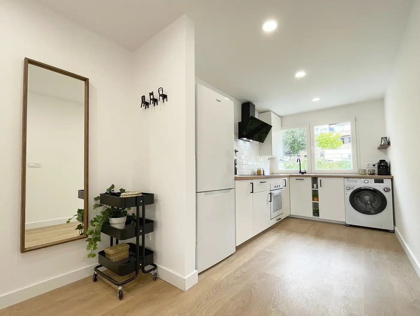 Cuina de Apartament en venda en Santander amb Calefacció, Parquet i Moblat