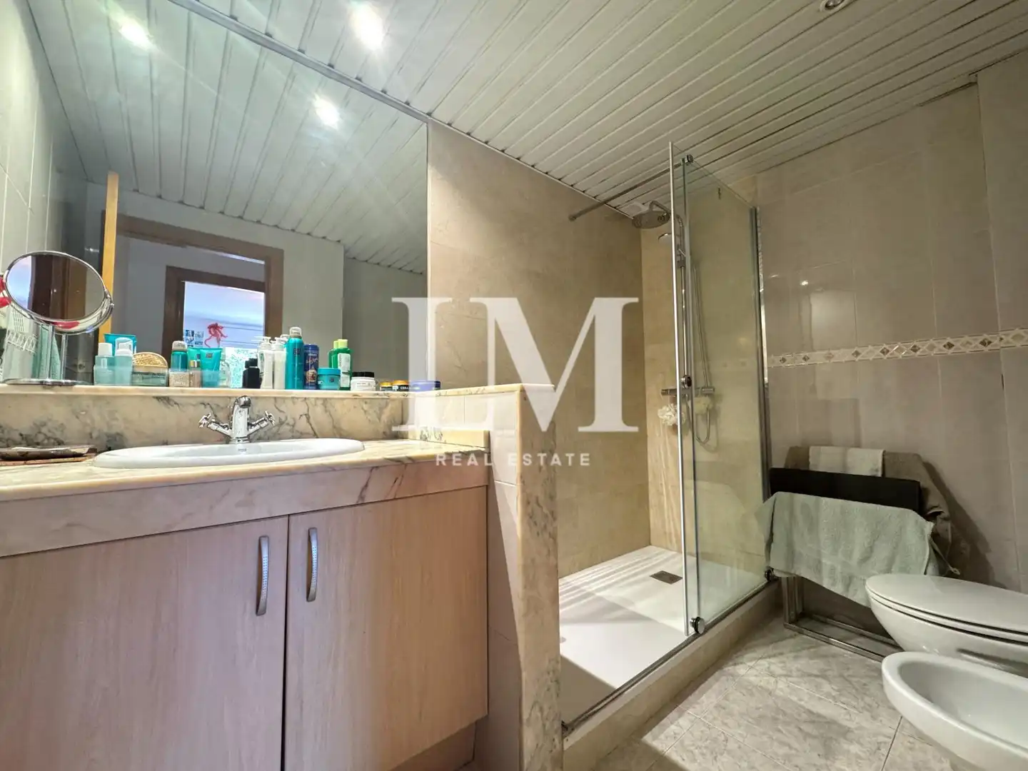 Baño de Casa o chalet de alquiler en Rubí con Aire acondicionado, Calefacción y Jardín privado