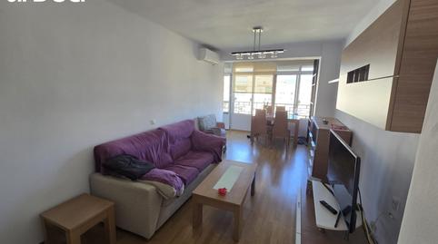 Foto 2 de Piso de alquiler en Plaza Bailén, Los Castillejos - La Trinidad, Málaga Capital