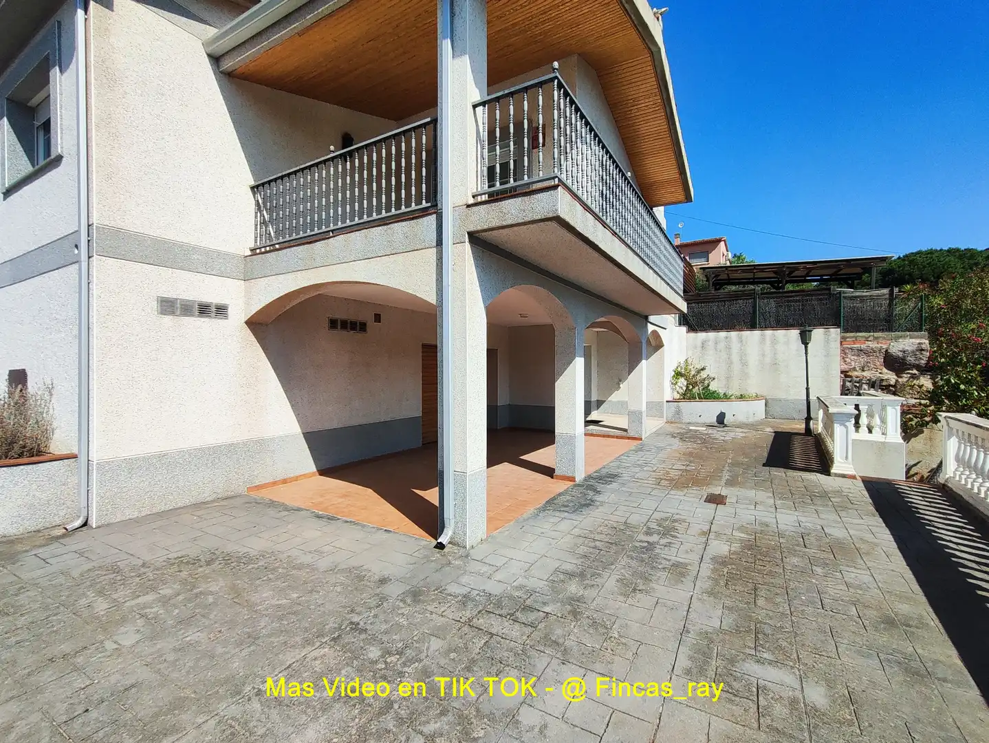 Vista exterior de Casa o chalet en venta en Bigues i Riells del Fai con Calefacción, Jardín privado y Terraza