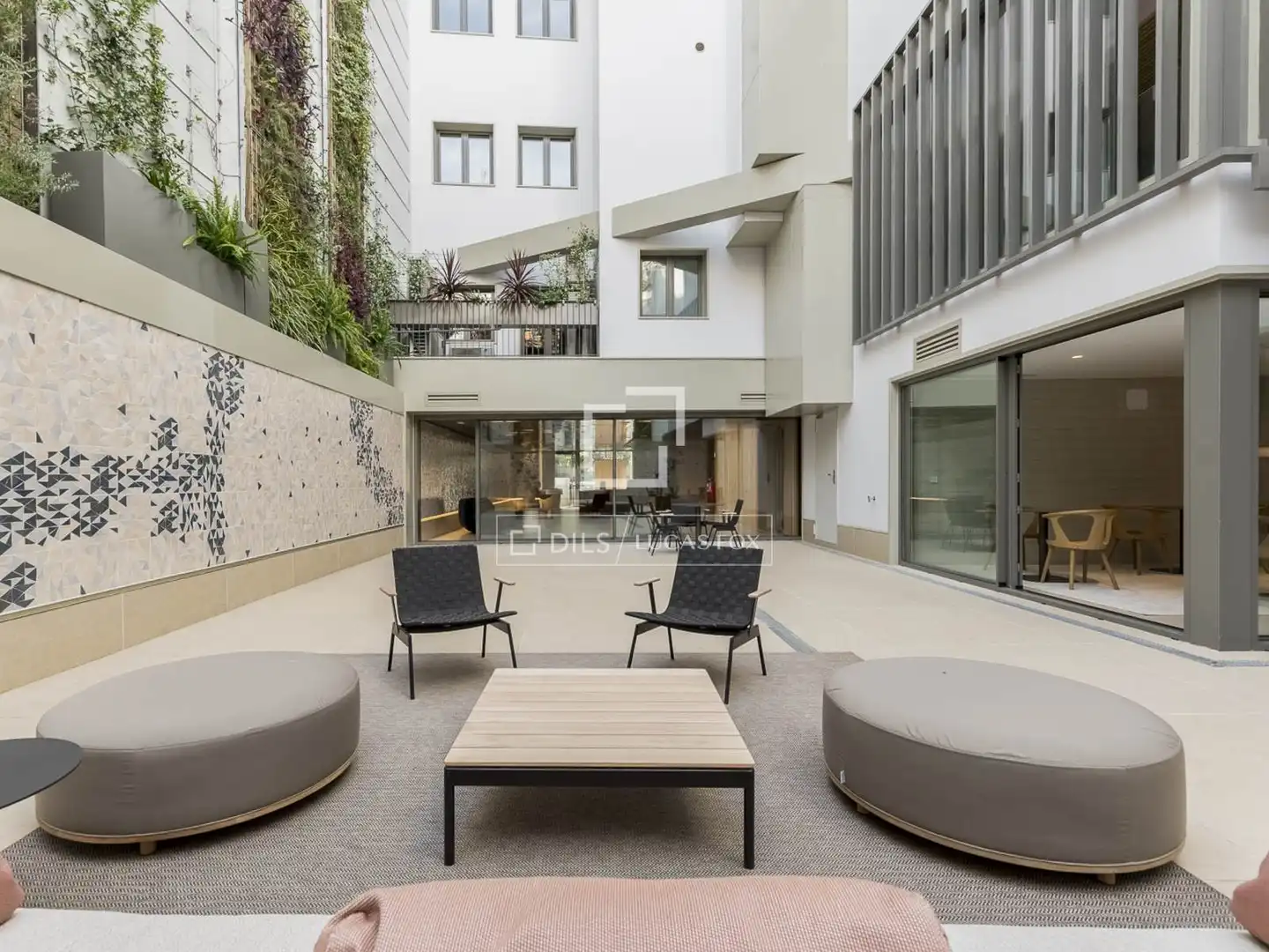 Terraza de Piso en venta en Barcelona con Aire acondicionado, Terraza y Piscina