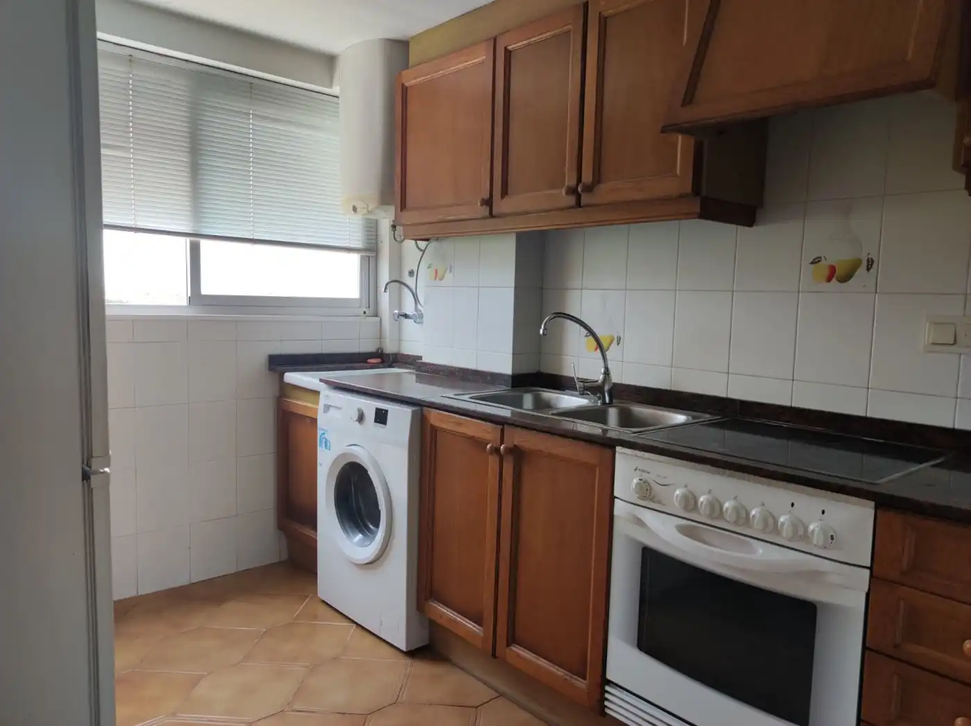 Apartments for rent in Calle VALLDIGNA, Playa de Gandia