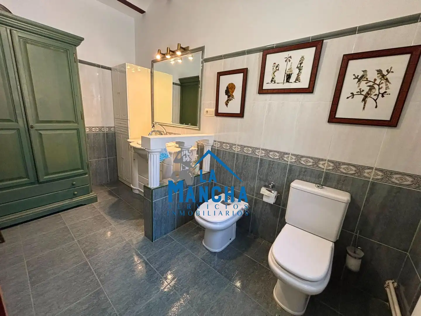 Baño de Casa o chalet en venta en Hoya-Gonzalo con Calefacción, Jardín privado y Amueblado