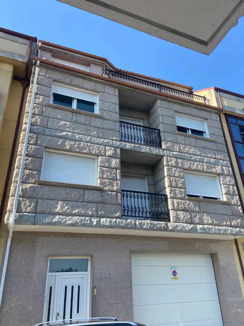 Mixed residential for sale in Lalín, imagen 6