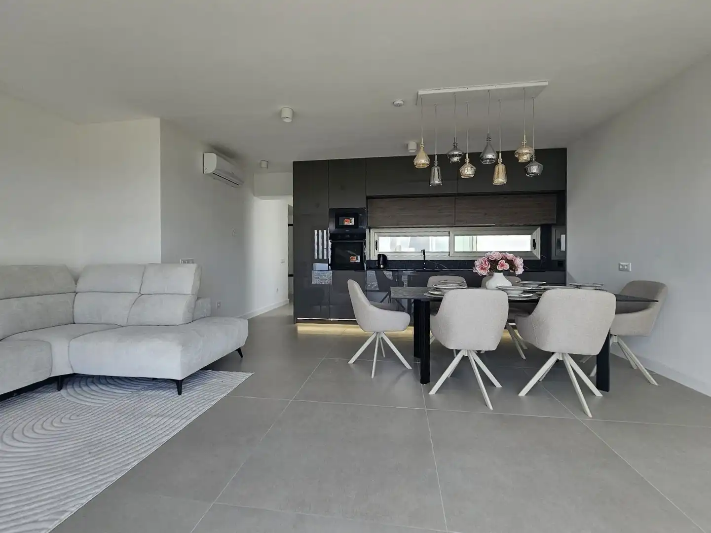 Sala de estar de Casa adosada en venta en Calpe / Calp con Aire acondicionado, Calefacción y Terraza